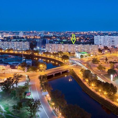 Apart Na Himnaziinoi Naberezhnii Apartman Harkov Kültér fotó
