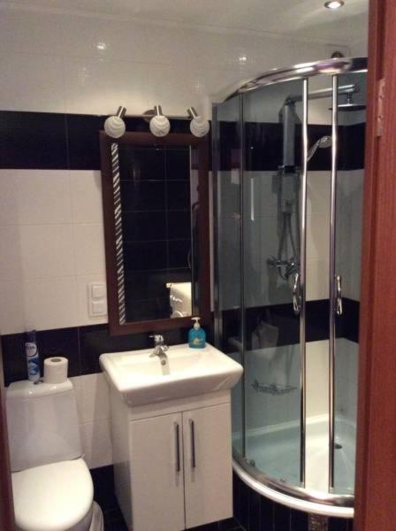 Apart Na Himnaziinoi Naberezhnii Apartman Harkov Kültér fotó