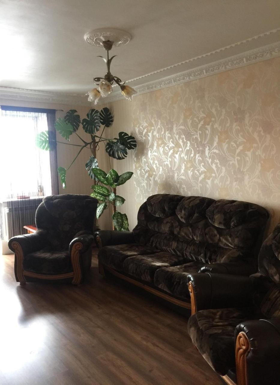 Apart Na Himnaziinoi Naberezhnii Apartman Harkov Kültér fotó